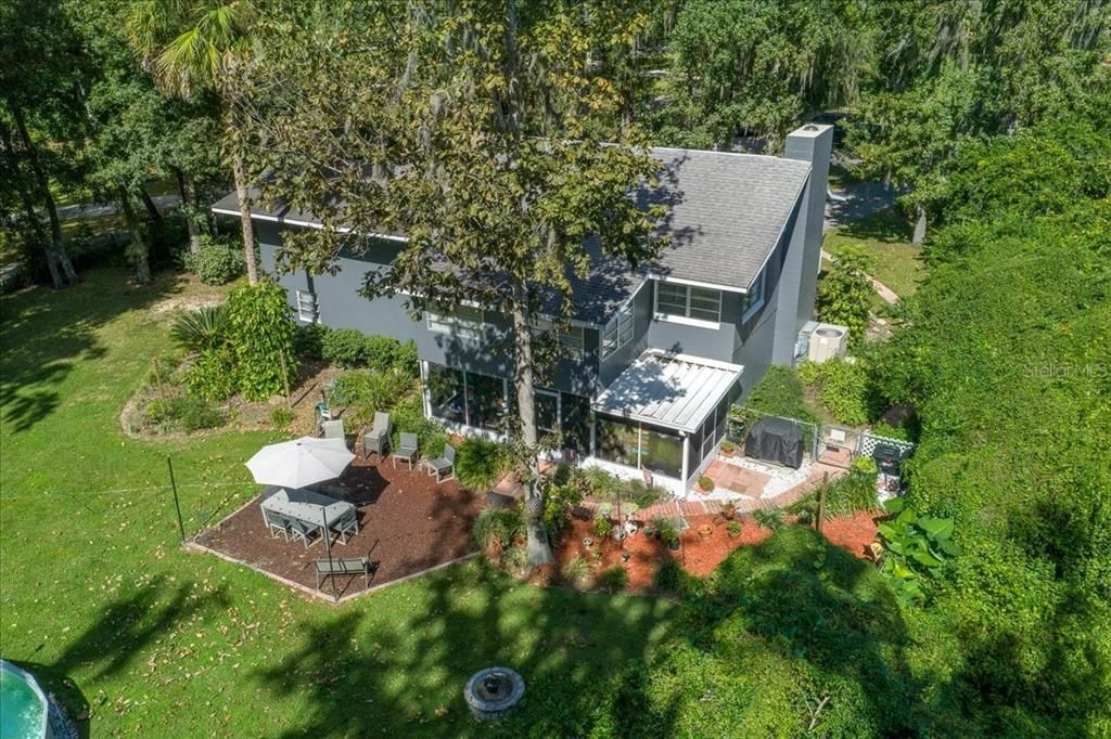 Active With Contract: $350,000 (4 beds, 2 baths, 1409 Square Feet)