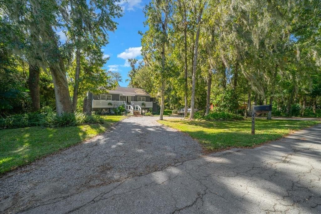 Active With Contract: $350,000 (4 beds, 2 baths, 1409 Square Feet)