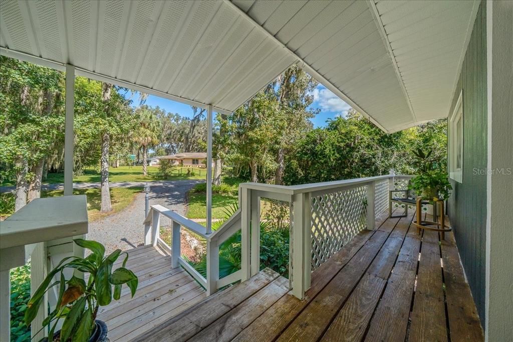 Active With Contract: $350,000 (4 beds, 2 baths, 1409 Square Feet)