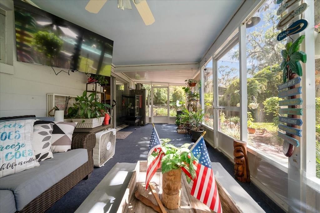 Active With Contract: $350,000 (4 beds, 2 baths, 1409 Square Feet)