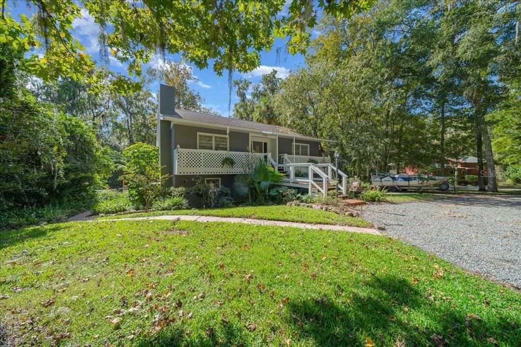 Active With Contract: $350,000 (4 beds, 2 baths, 1409 Square Feet)