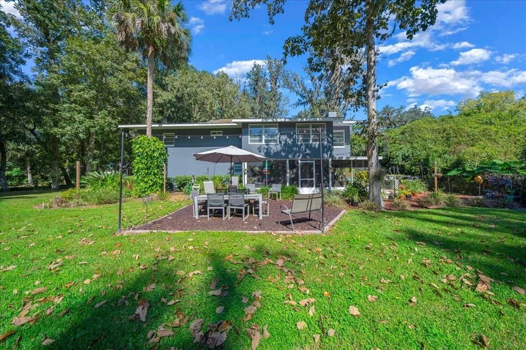 Active With Contract: $350,000 (4 beds, 2 baths, 1409 Square Feet)