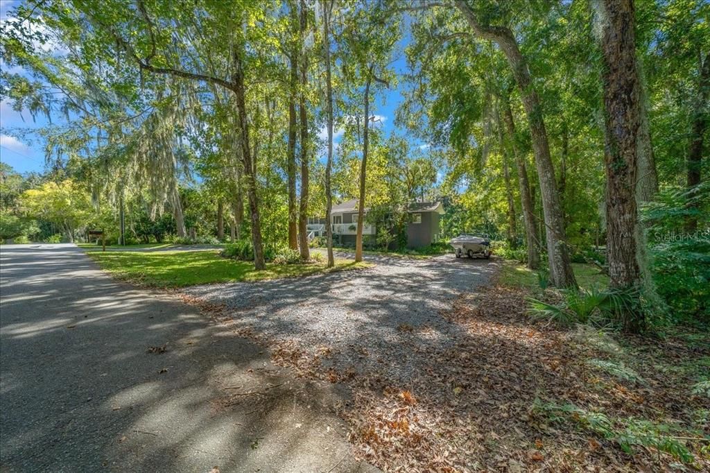 Active With Contract: $350,000 (4 beds, 2 baths, 1409 Square Feet)