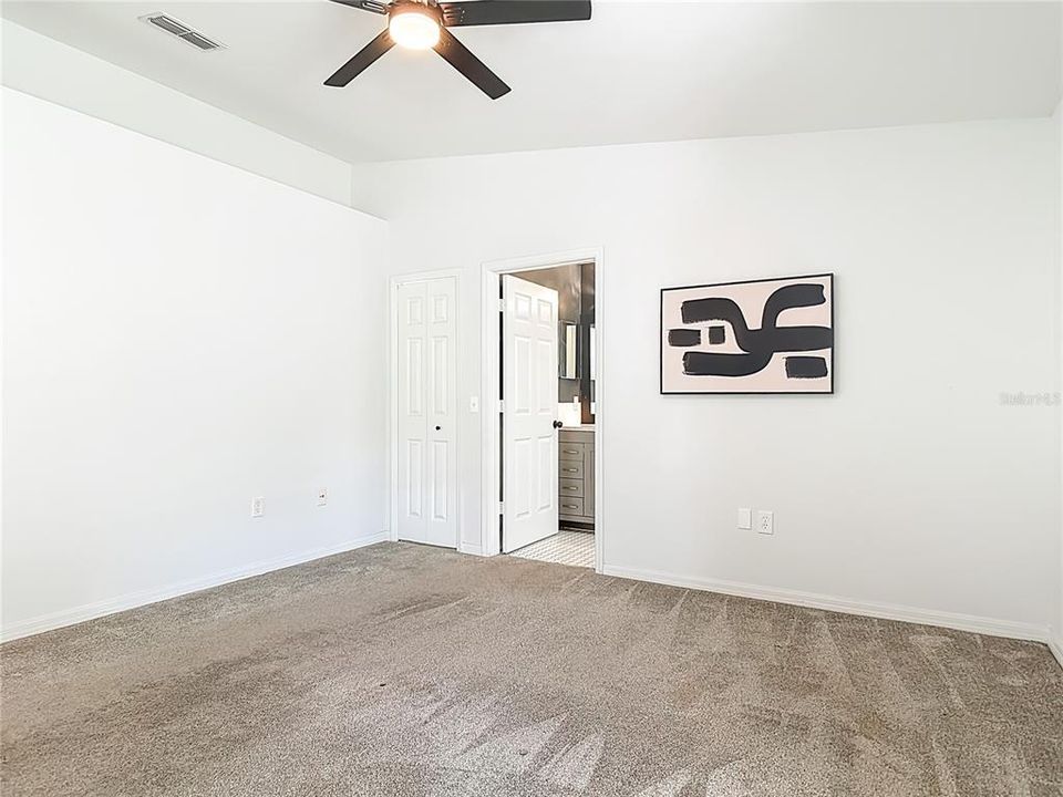 На продажу: $285,000 (3 спален, 2 ванн, 1140 Квадратных фут)