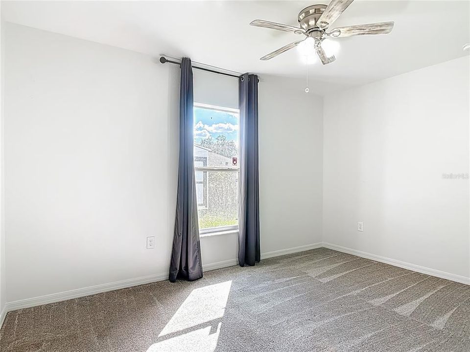 На продажу: $285,000 (3 спален, 2 ванн, 1140 Квадратных фут)