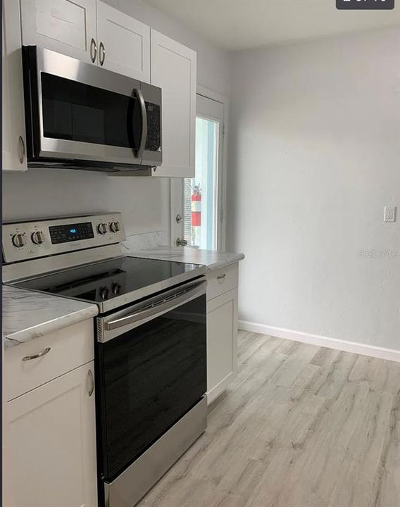 В аренду: $1,400 (2 спален, 2 ванн, 800 Квадратных фут)