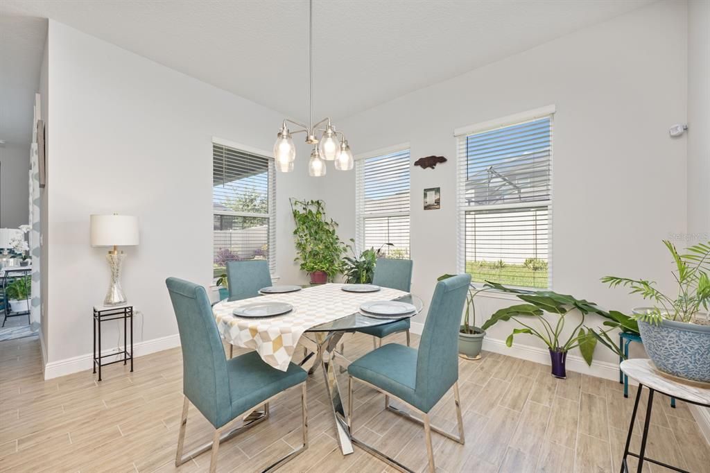 For Sale: $735,000 (4 beds, 2 baths, 2708 Square Feet)