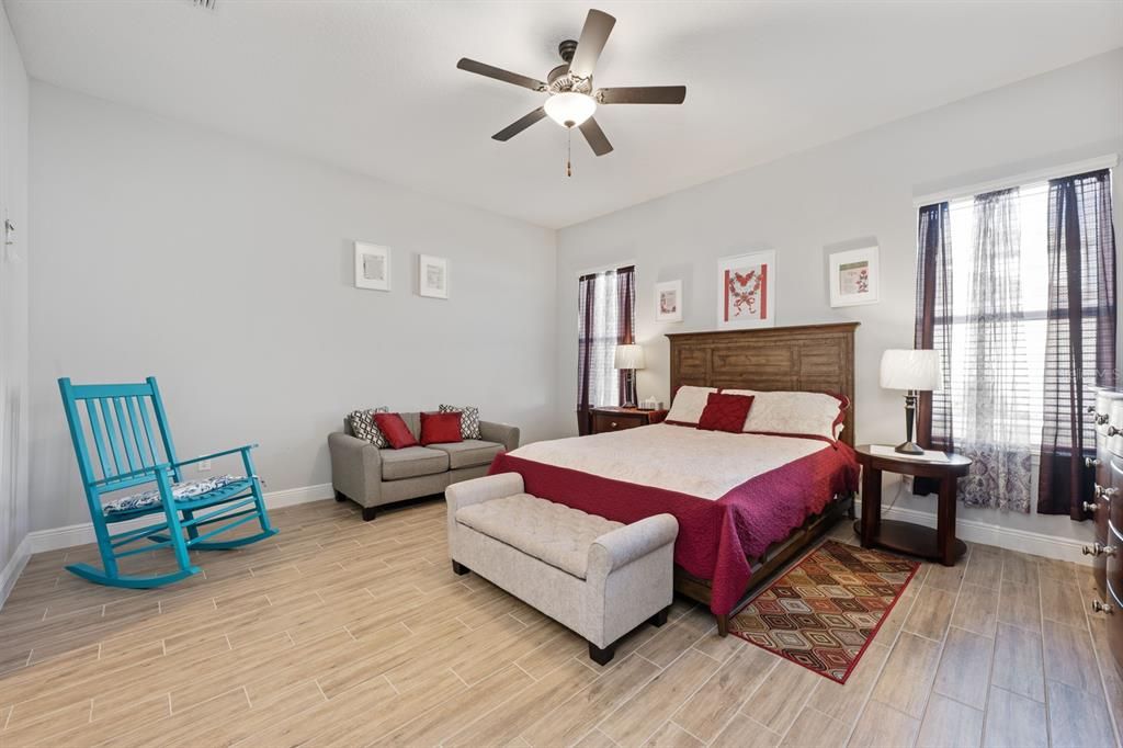 For Sale: $735,000 (4 beds, 2 baths, 2708 Square Feet)