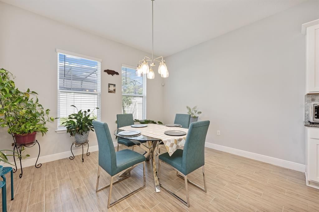 For Sale: $735,000 (4 beds, 2 baths, 2708 Square Feet)