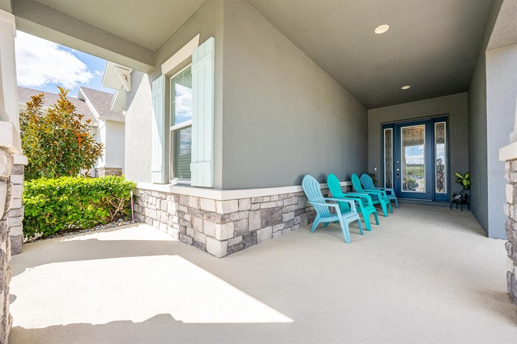 For Sale: $735,000 (4 beds, 2 baths, 2708 Square Feet)