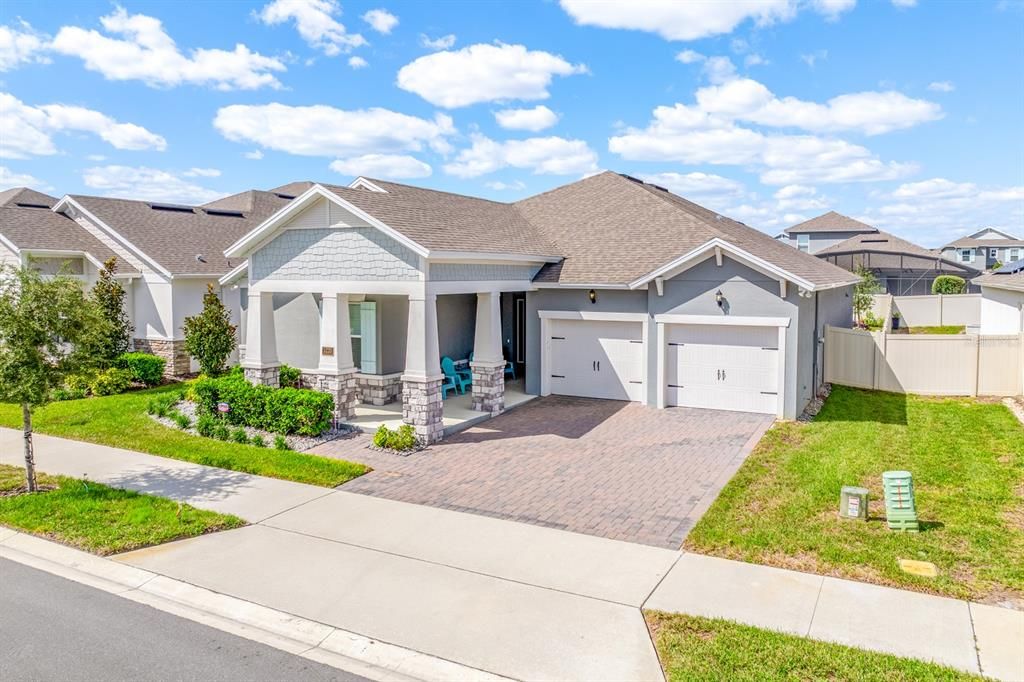 For Sale: $735,000 (4 beds, 2 baths, 2708 Square Feet)