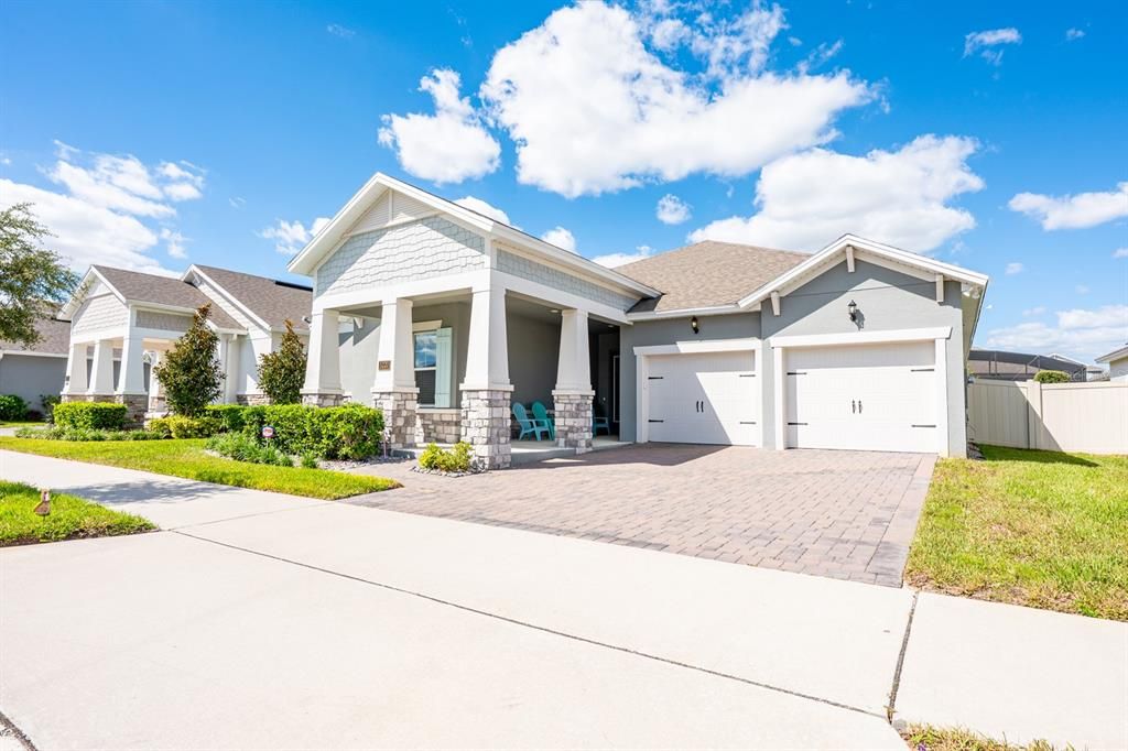 For Sale: $735,000 (4 beds, 2 baths, 2708 Square Feet)