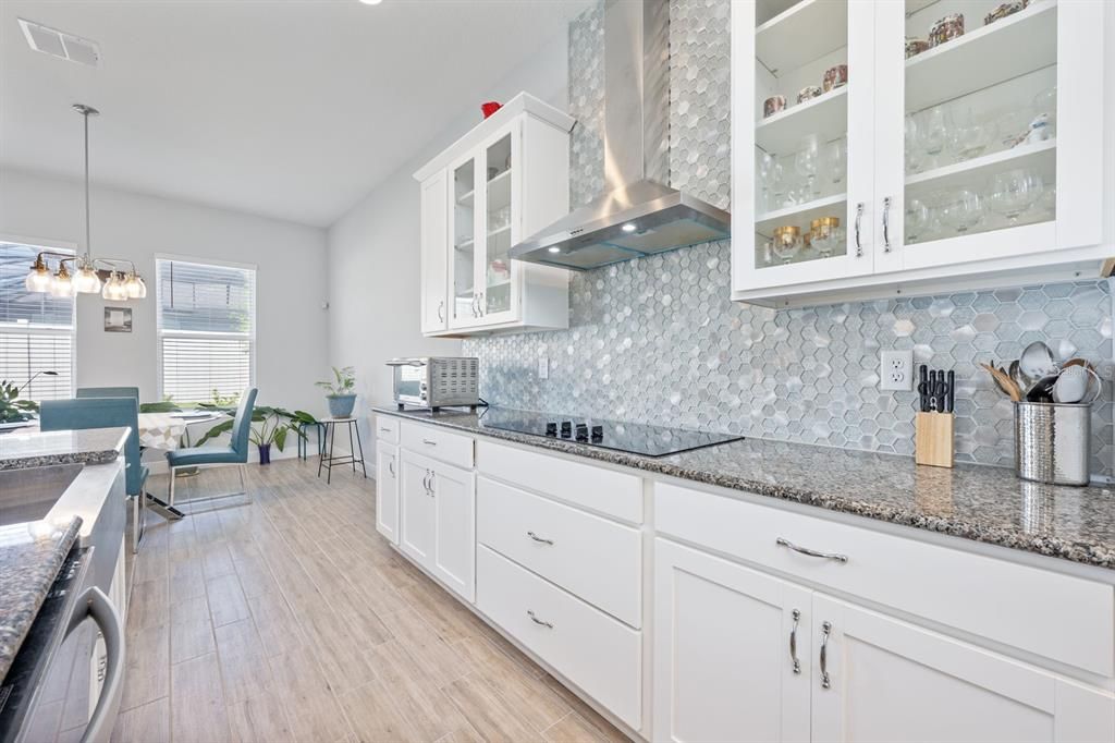 For Sale: $735,000 (4 beds, 2 baths, 2708 Square Feet)