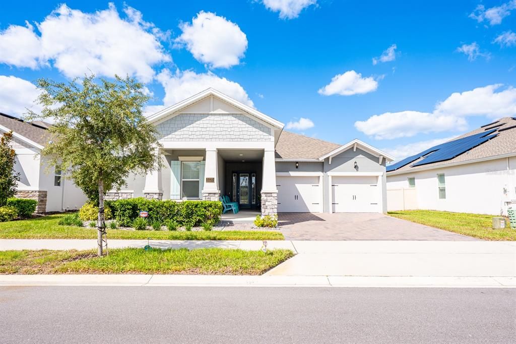 For Sale: $735,000 (4 beds, 2 baths, 2708 Square Feet)