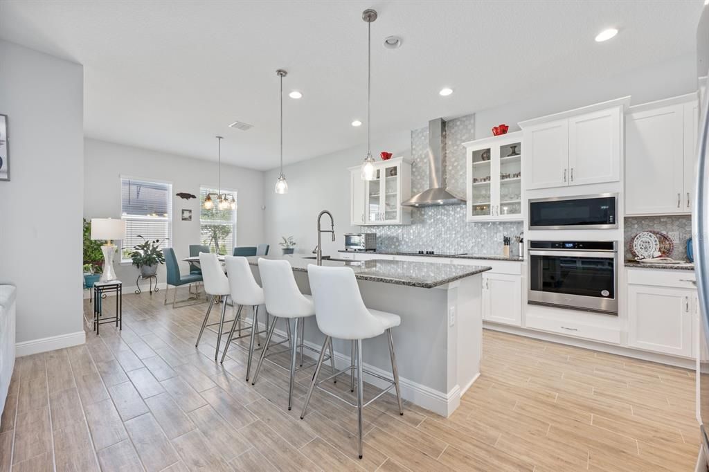 For Sale: $735,000 (4 beds, 2 baths, 2708 Square Feet)