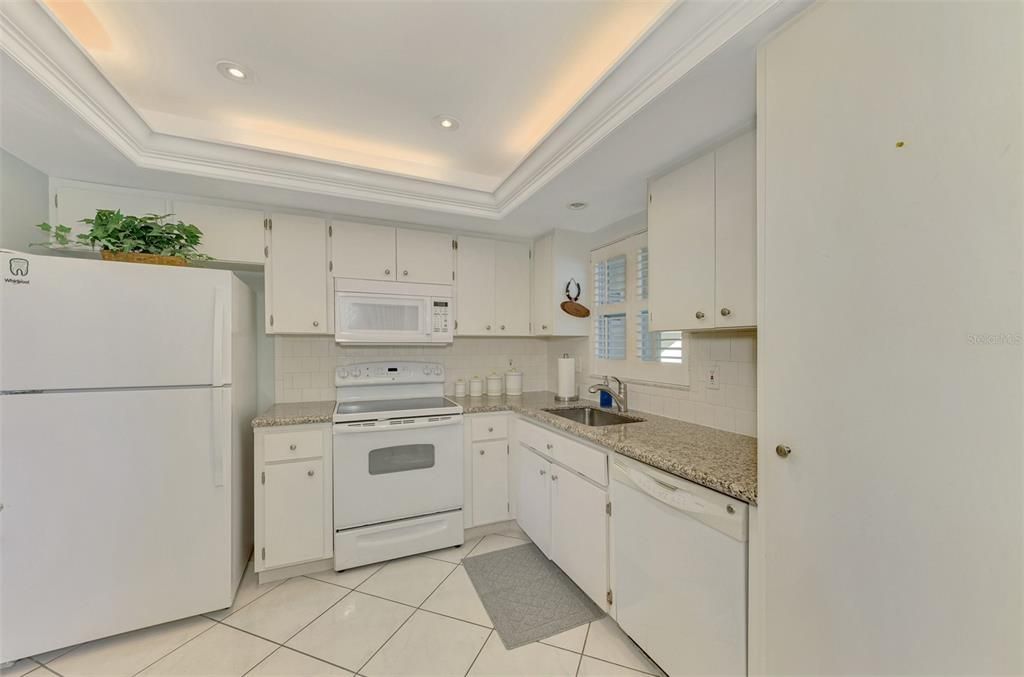 Active With Contract: $219,900 (2 beds, 2 baths, 1120 Square Feet)