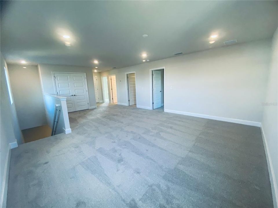 En Venta: $423,900 (4 camas, 2 baños, 2335 Pies cuadrados)