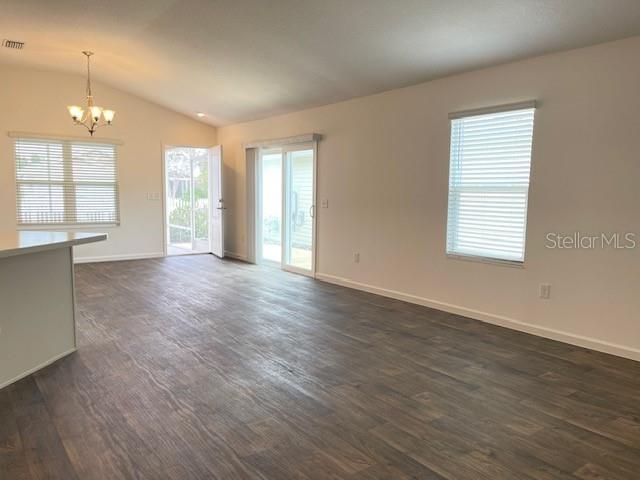 For Rent: $1,950 (2 beds, 2 baths, 1192 Square Feet)