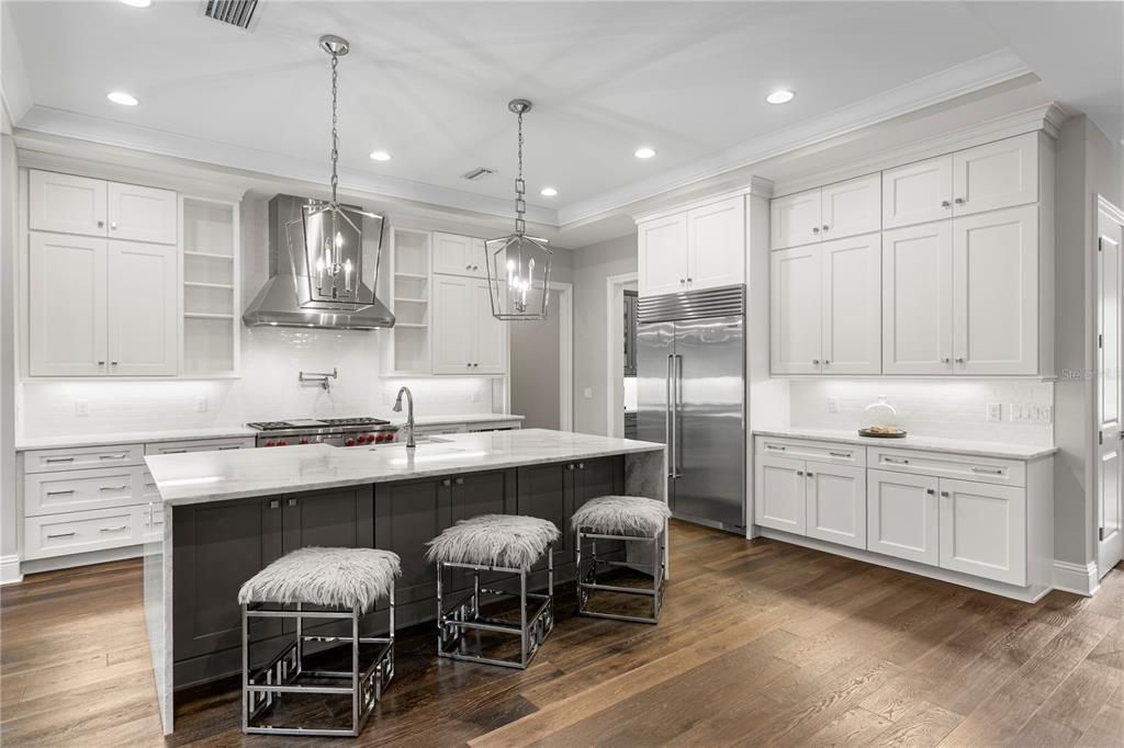 For Sale: $5,000,000 (5 beds, 5 baths, 6398 Square Feet)