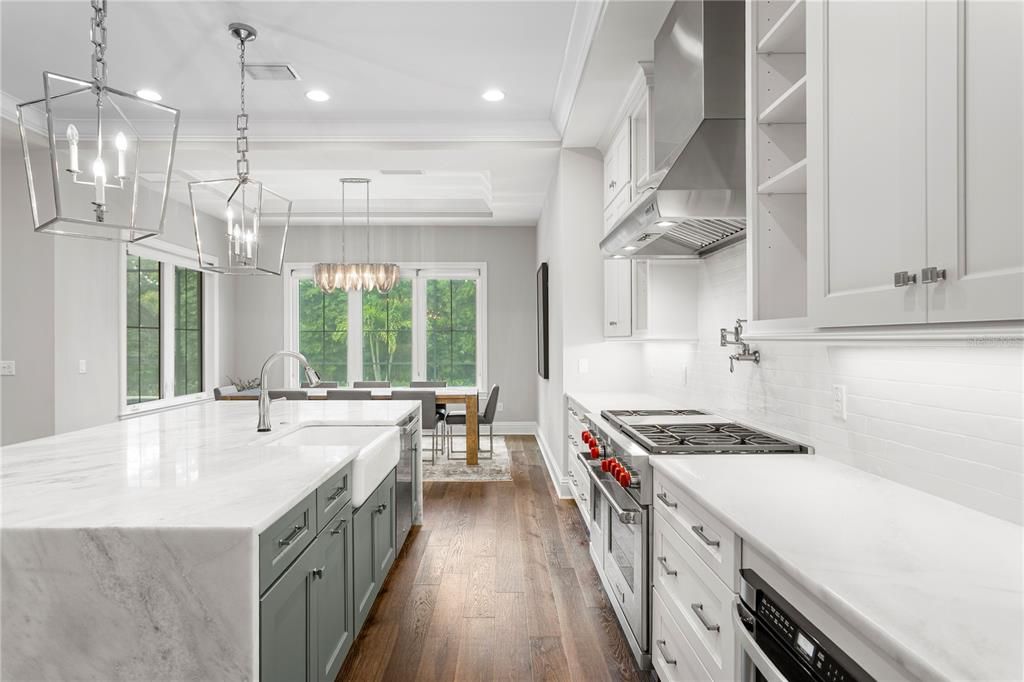 For Sale: $5,000,000 (5 beds, 5 baths, 6398 Square Feet)