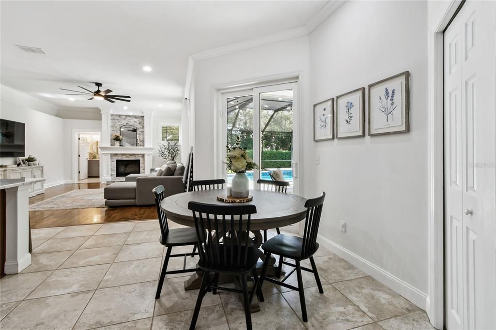 合同活跃: $815,000 (4 贝兹, 3 浴室, 2578 平方英尺)