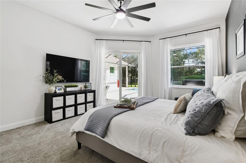 合同活跃: $815,000 (4 贝兹, 3 浴室, 2578 平方英尺)