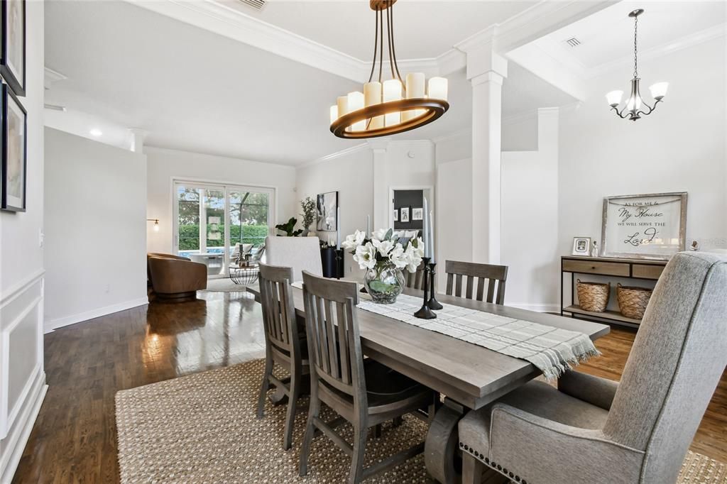 合同活跃: $815,000 (4 贝兹, 3 浴室, 2578 平方英尺)