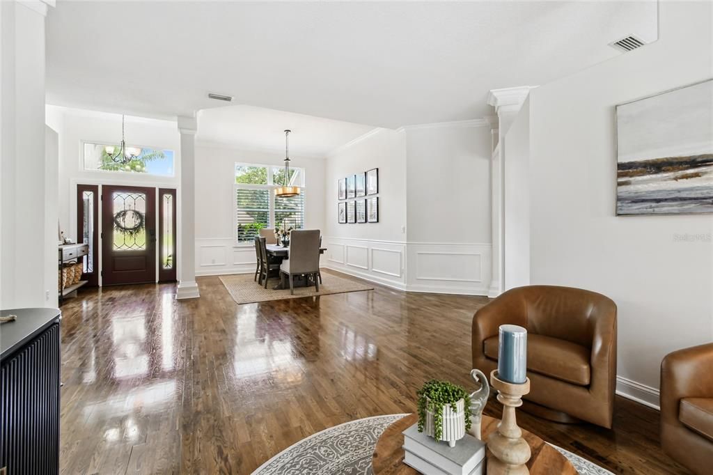 合同活跃: $815,000 (4 贝兹, 3 浴室, 2578 平方英尺)