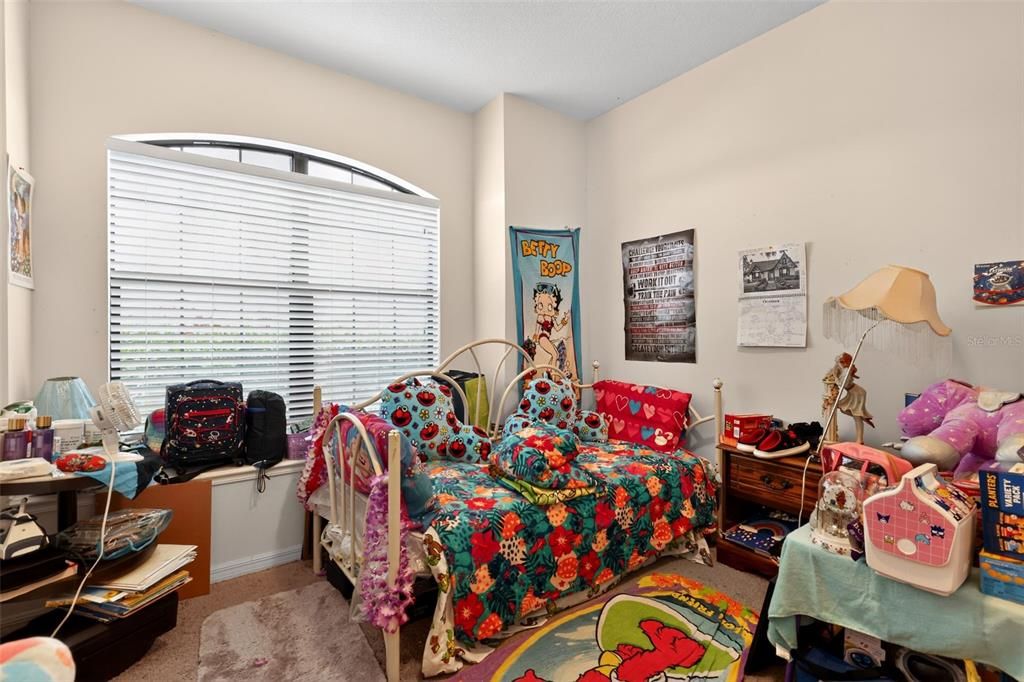 For Sale: $354,900 (4 beds, 2 baths, 2104 Square Feet)