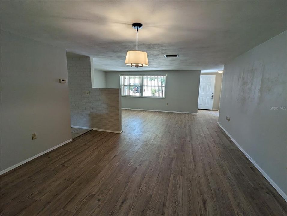 For Rent: $1,625 (2 beds, 1 baths, 1492 Square Feet)