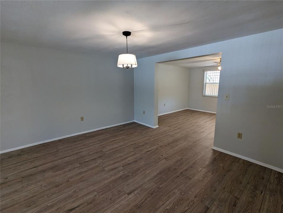 For Rent: $1,625 (2 beds, 1 baths, 1492 Square Feet)
