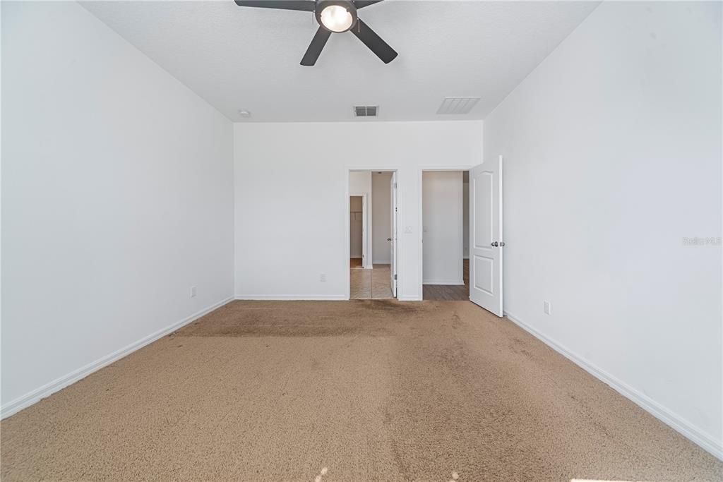 For Sale: $599,000 (4 beds, 2 baths, 2019 Square Feet)