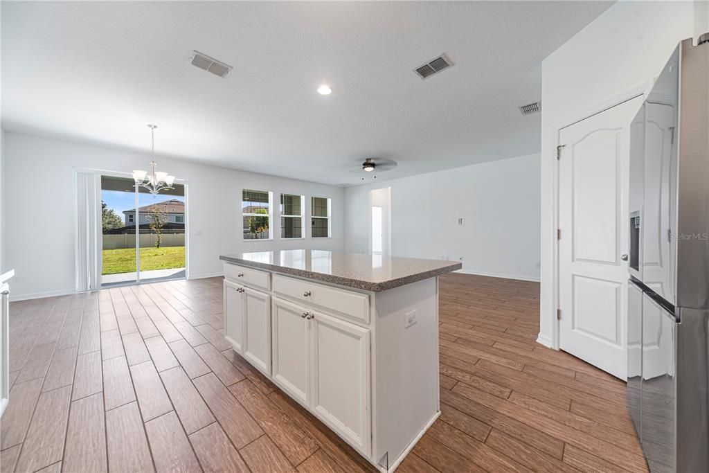 For Sale: $599,000 (4 beds, 2 baths, 2019 Square Feet)