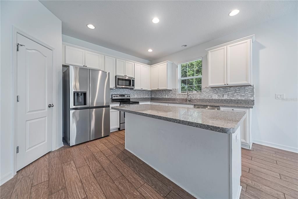 For Sale: $599,000 (4 beds, 2 baths, 2019 Square Feet)