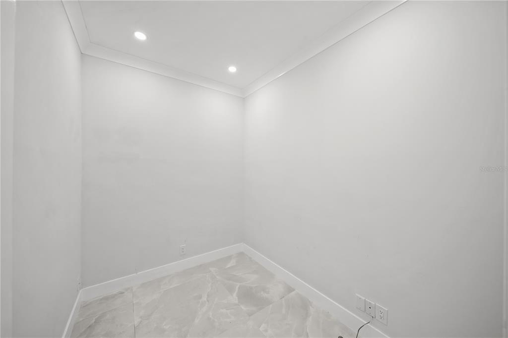 For Sale: $1,299,000 (5 beds, 3 baths, 3495 Square Feet)