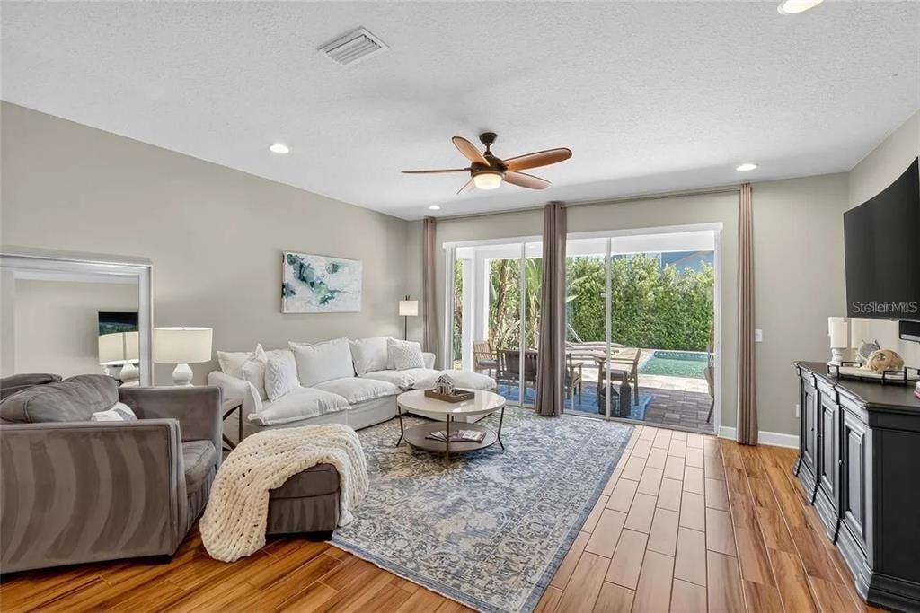 En Renta: $3,800 (4 camas, 2 baños, 2651 Pies cuadrados)