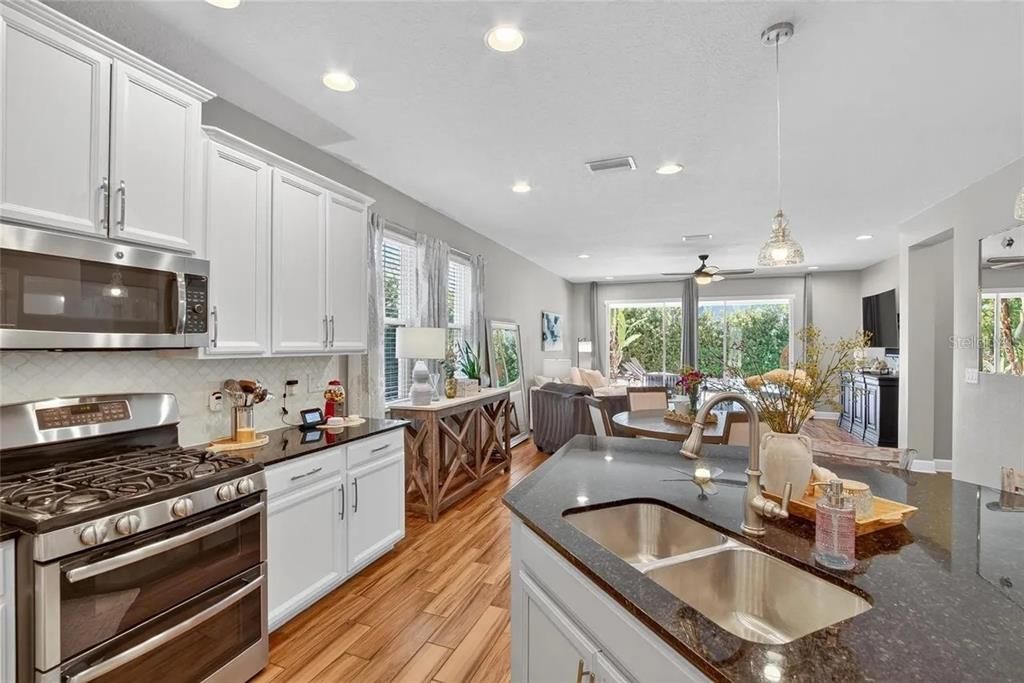 En Renta: $3,800 (4 camas, 2 baños, 2651 Pies cuadrados)