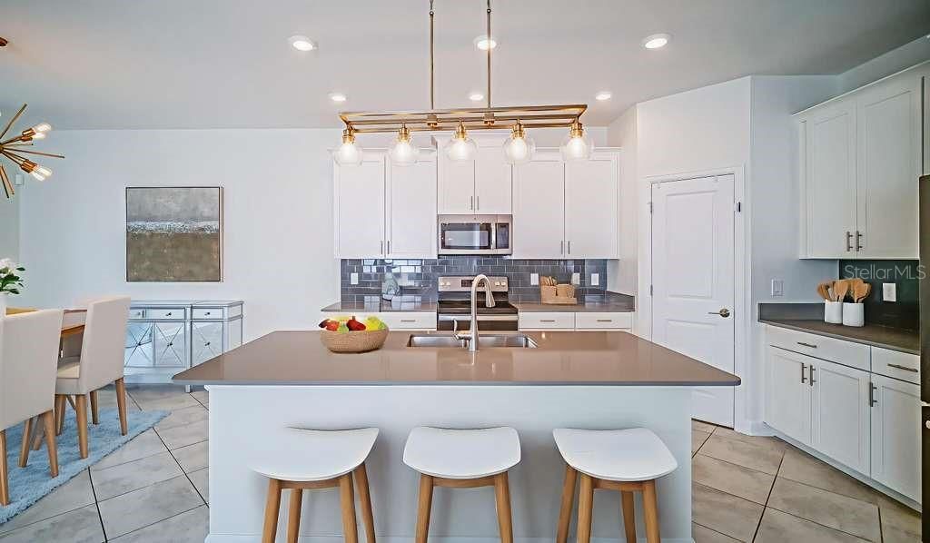 En Venta: $720,000 (5 camas, 3 baños, 3359 Pies cuadrados)