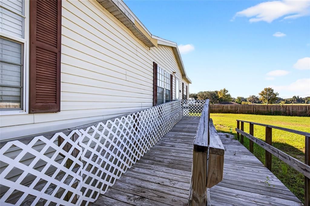 Activo con contrato: $120,000 (3 camas, 2 baños, 1144 Pies cuadrados)