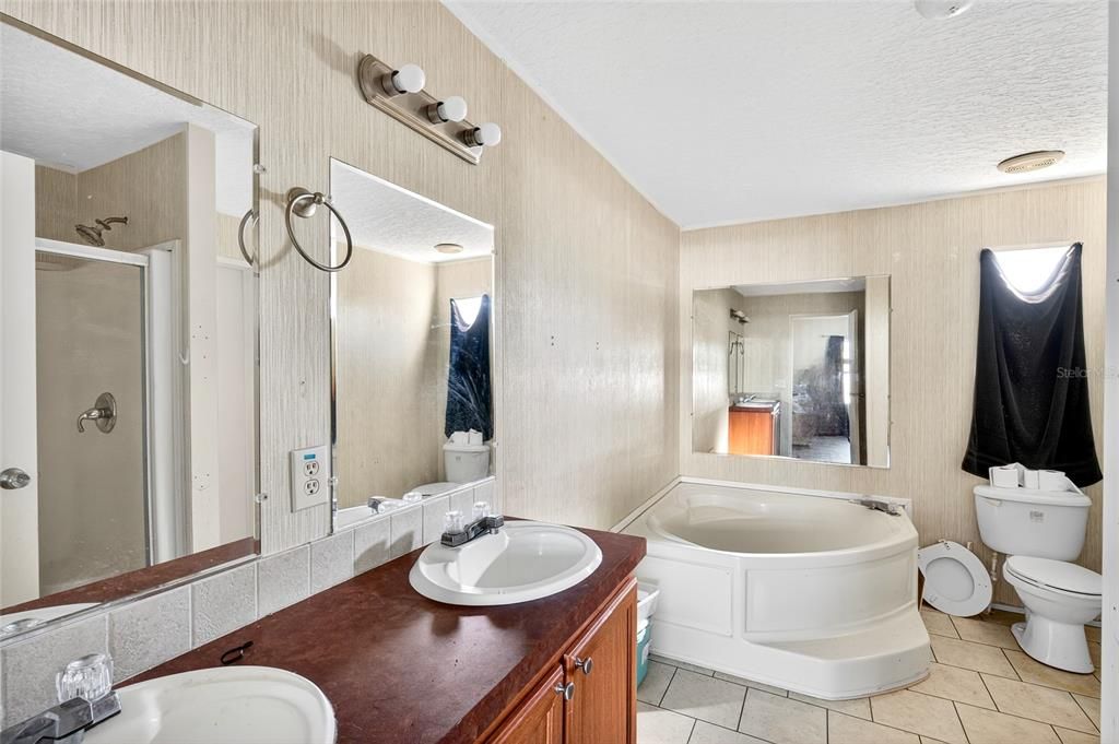 Activo con contrato: $120,000 (3 camas, 2 baños, 1144 Pies cuadrados)