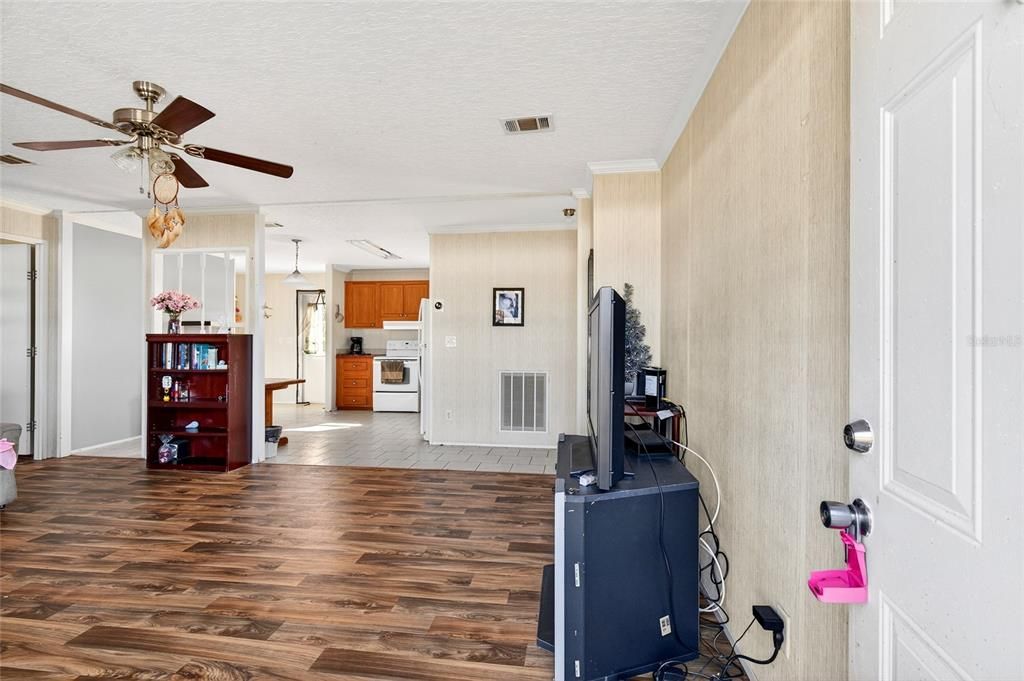 Activo con contrato: $120,000 (3 camas, 2 baños, 1144 Pies cuadrados)