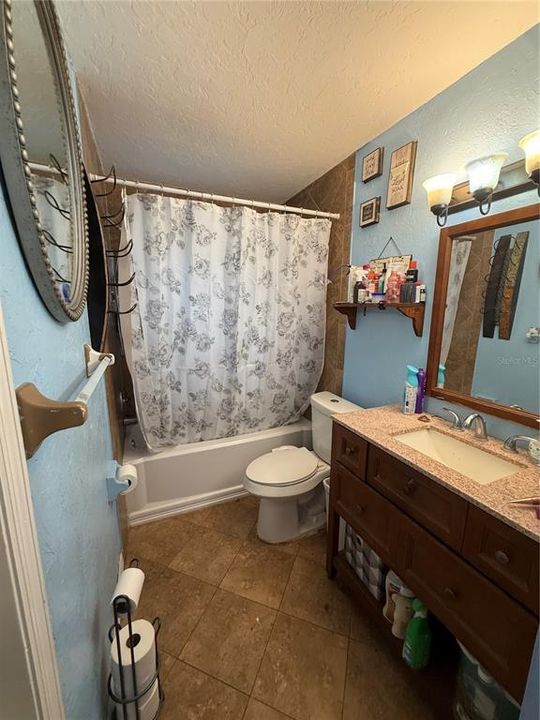 En Venta: $430,000 (6 camas, 0 baños, 1664 Pies cuadrados)