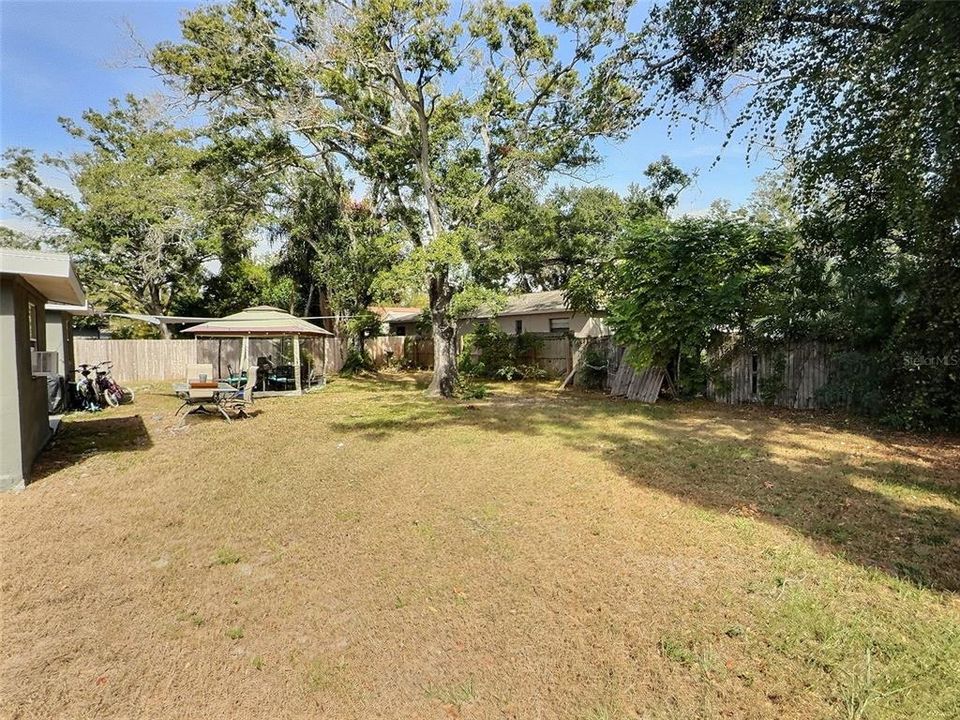 En Venta: $430,000 (6 camas, 0 baños, 1664 Pies cuadrados)