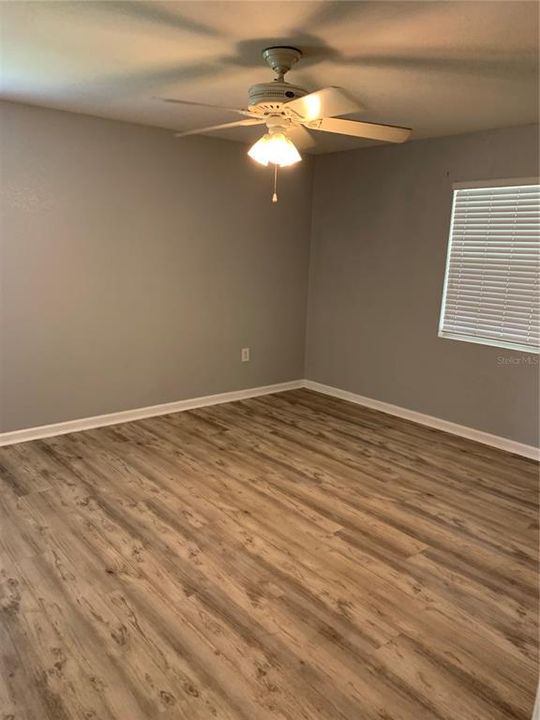 В аренду: $1,600 (3 спален, 2 ванн, 1309 Квадратных фут)