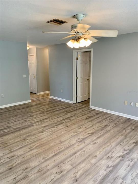 В аренду: $1,600 (3 спален, 2 ванн, 1309 Квадратных фут)