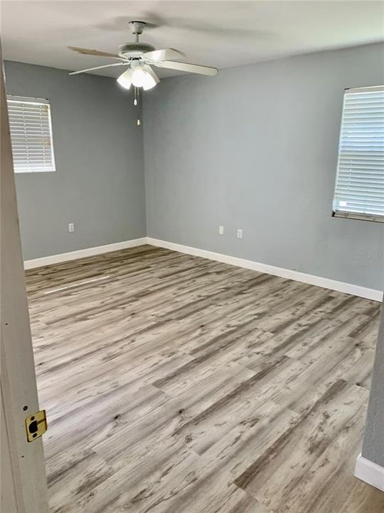 В аренду: $1,600 (3 спален, 2 ванн, 1309 Квадратных фут)