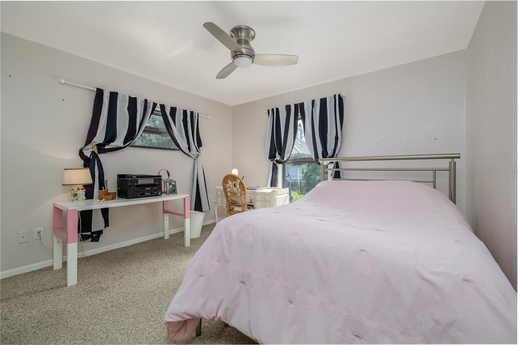 待售: $920,000 (3 贝兹, 2 浴室, 1876 平方英尺)