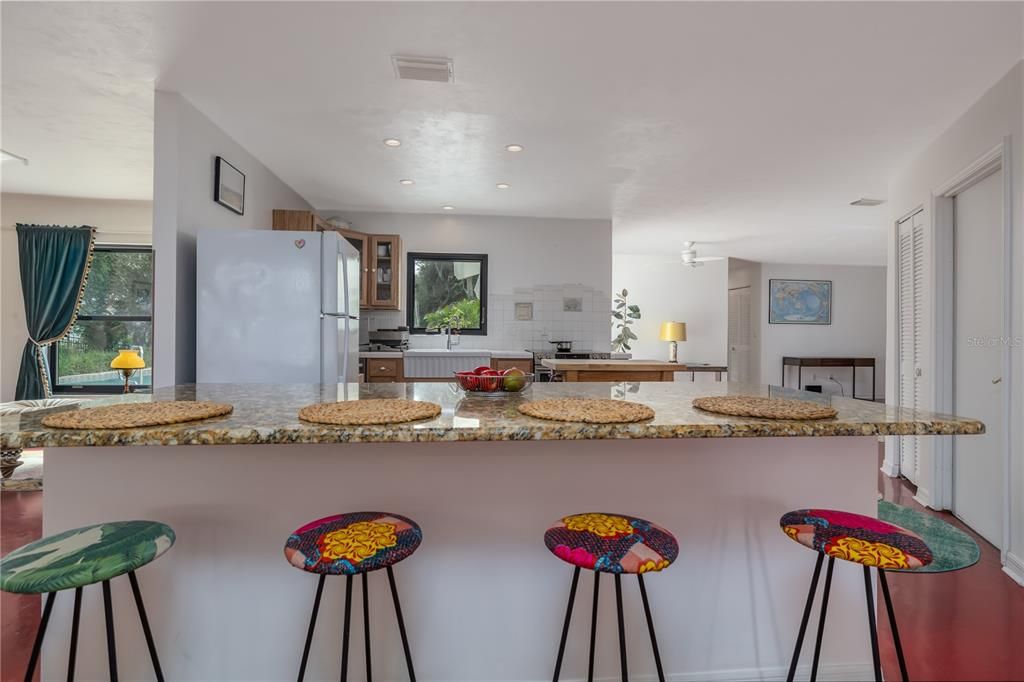 待售: $920,000 (3 贝兹, 2 浴室, 1876 平方英尺)