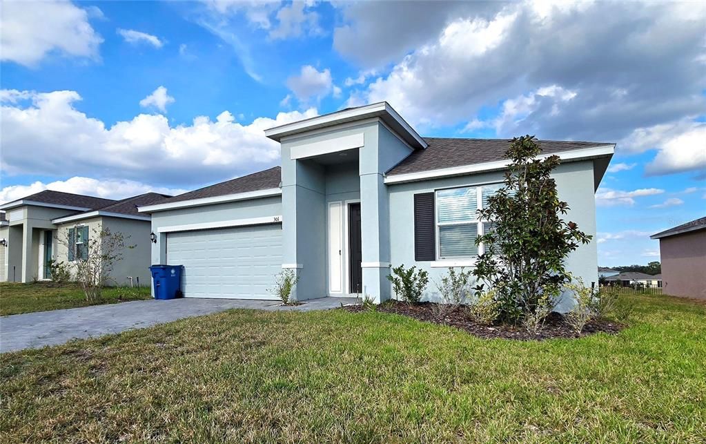 For Rent: $1,950 (3 beds, 2 baths, 1671 Square Feet)