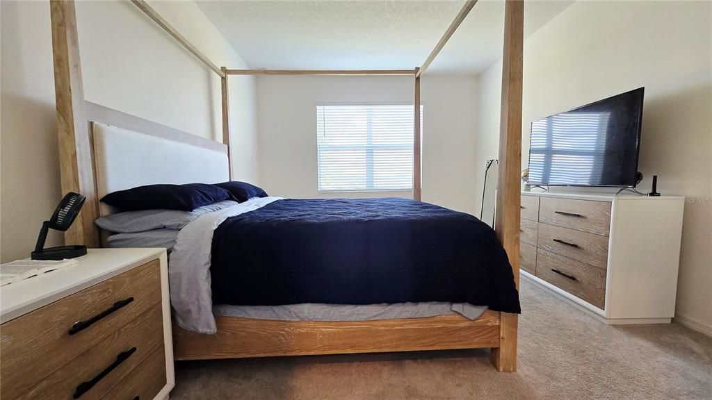 For Rent: $1,950 (3 beds, 2 baths, 1671 Square Feet)